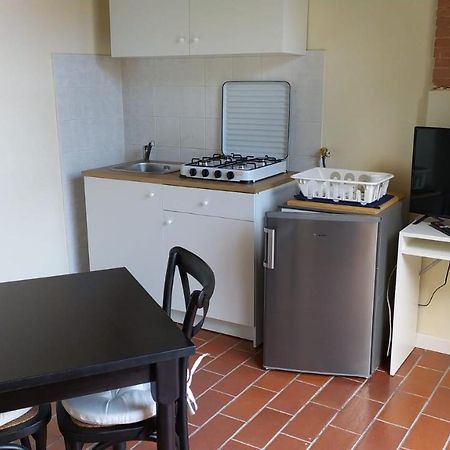 Montevecchio Apartments Montopoli in Val d'Arno Ngoại thất bức ảnh