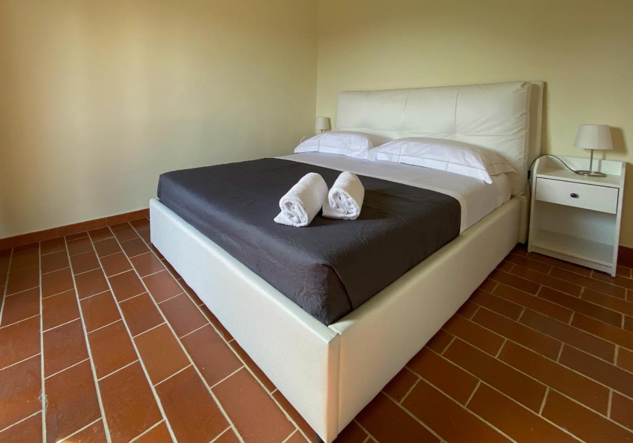 Montevecchio Apartments Montopoli in Val d'Arno Ngoại thất bức ảnh
