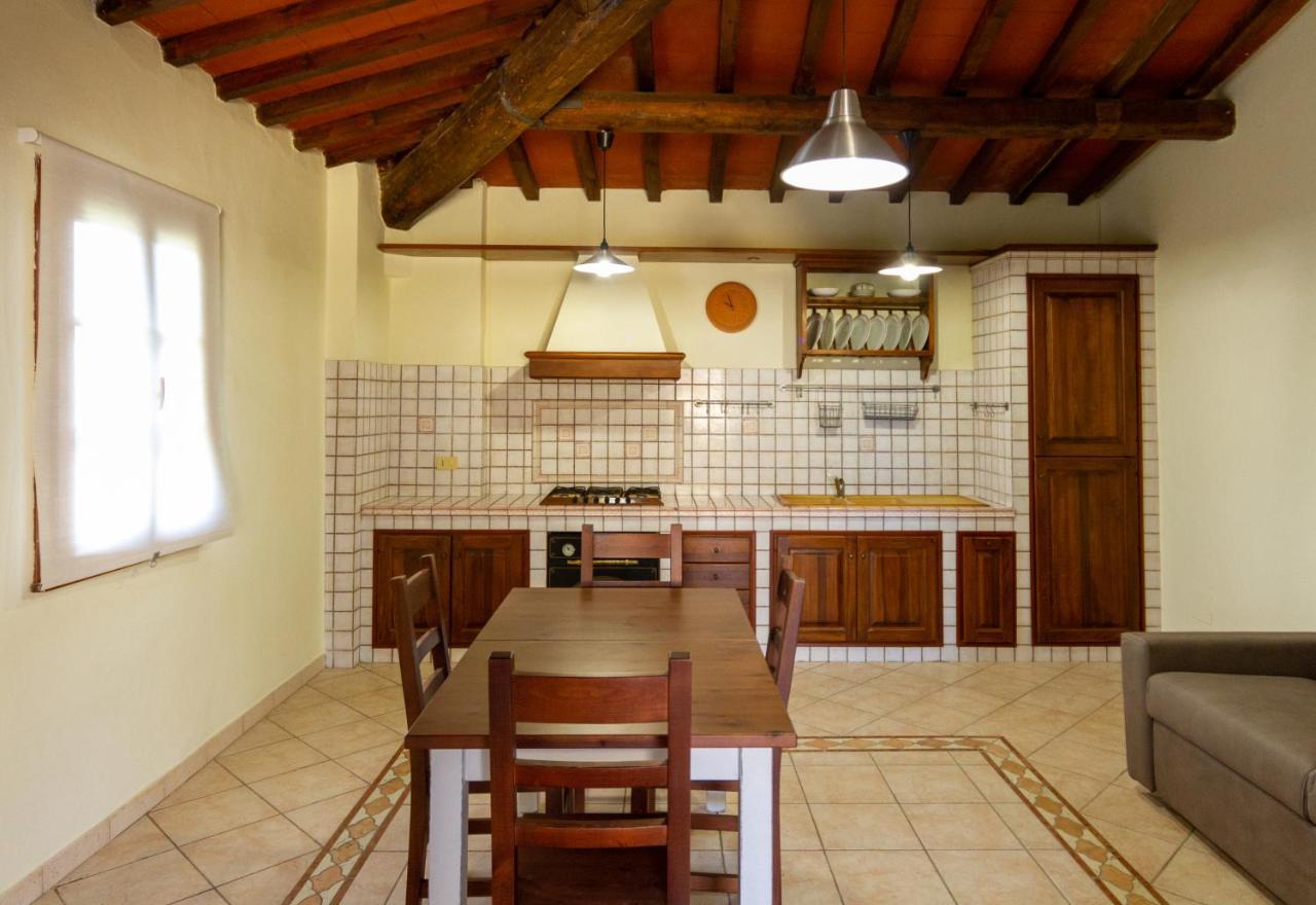 Montevecchio Apartments Montopoli in Val d'Arno Ngoại thất bức ảnh