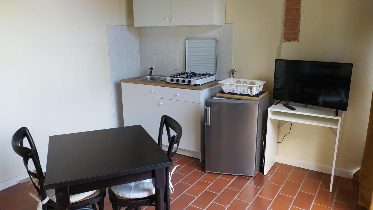 Montevecchio Apartments Montopoli in Val d'Arno Ngoại thất bức ảnh